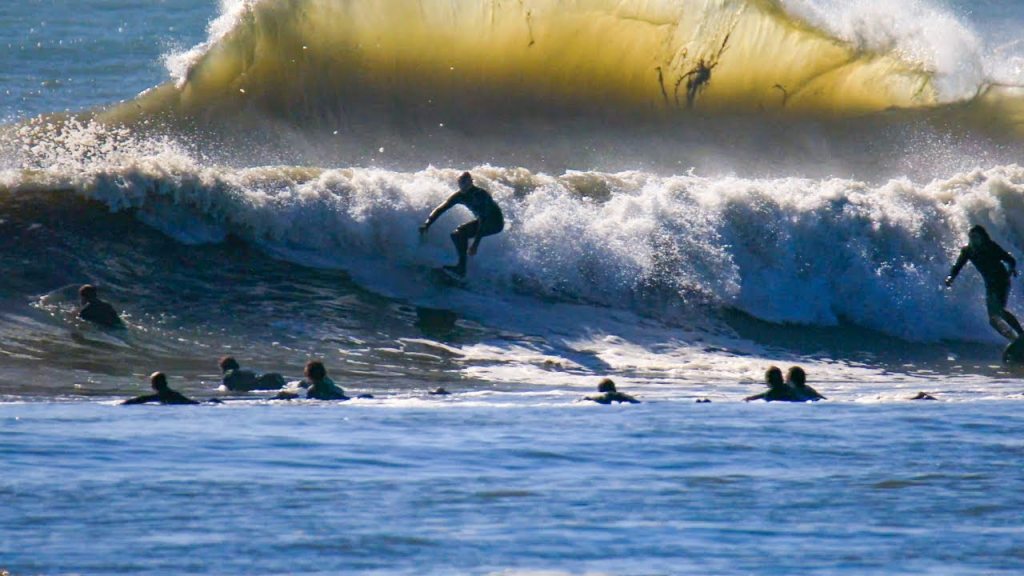SURFING EPIC SANDSPIT DURING A HISTORIC SWEL NobodySurf