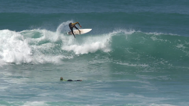 Waves, Beys & Sunny days | NobodySurf